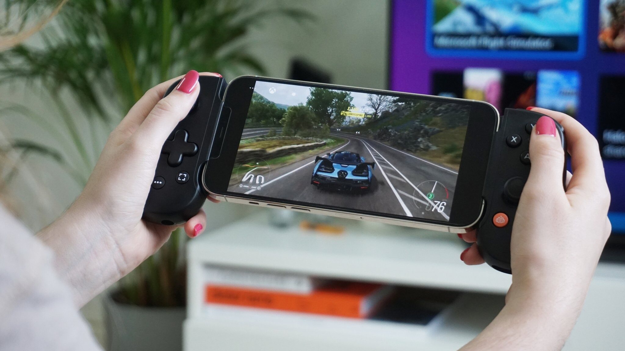 Cloud gaming on a smartphone with a controller